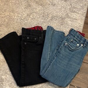 LEVI’S SIZE 6 Jeans